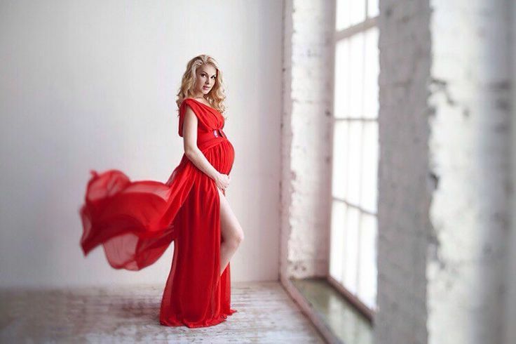 Красное платье для фотосессии беременности
