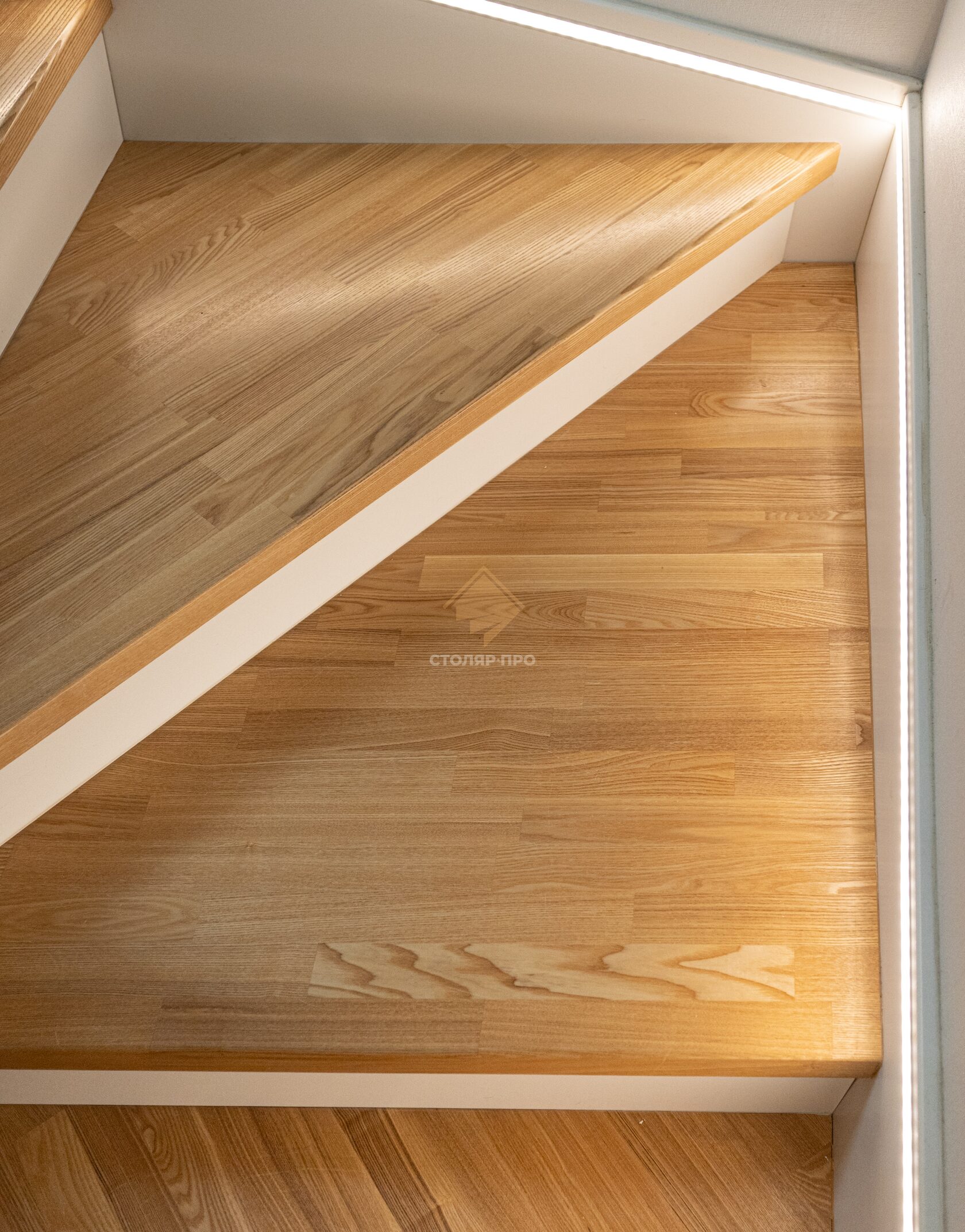 Отделка металлической лестницы деревом и облицовка лестниц из металла ...