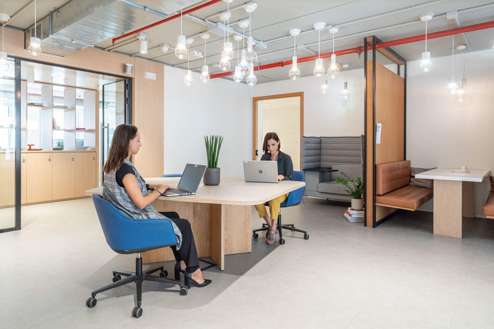 coworking space bologna italy