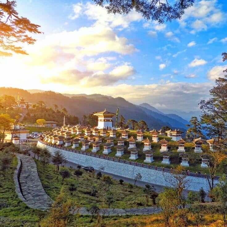 Непал и бутан. Dochula Pass Bhutan. Экскурсии в Непале. Бутан. Бутан фото страны.