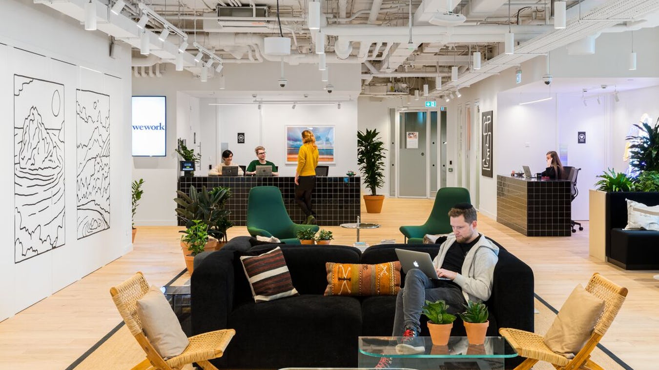 We work. WEWORK Москва белая площадь. WEWORK БЦ `белая площадь`. We work коворкинг Москва. We work коворкинг белая площадь.