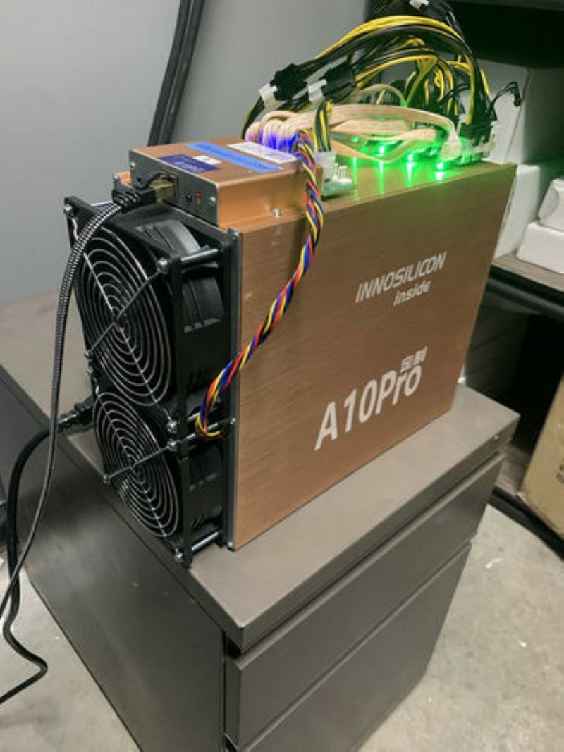 S19pro hyd. Innosilicon a10 Pro. Асик 500 th/s. Antminer s19 Pro. Antminer s19 95th.