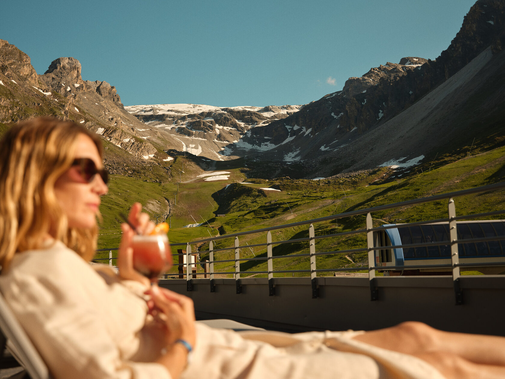 Летняя терраса Club Med Tignes