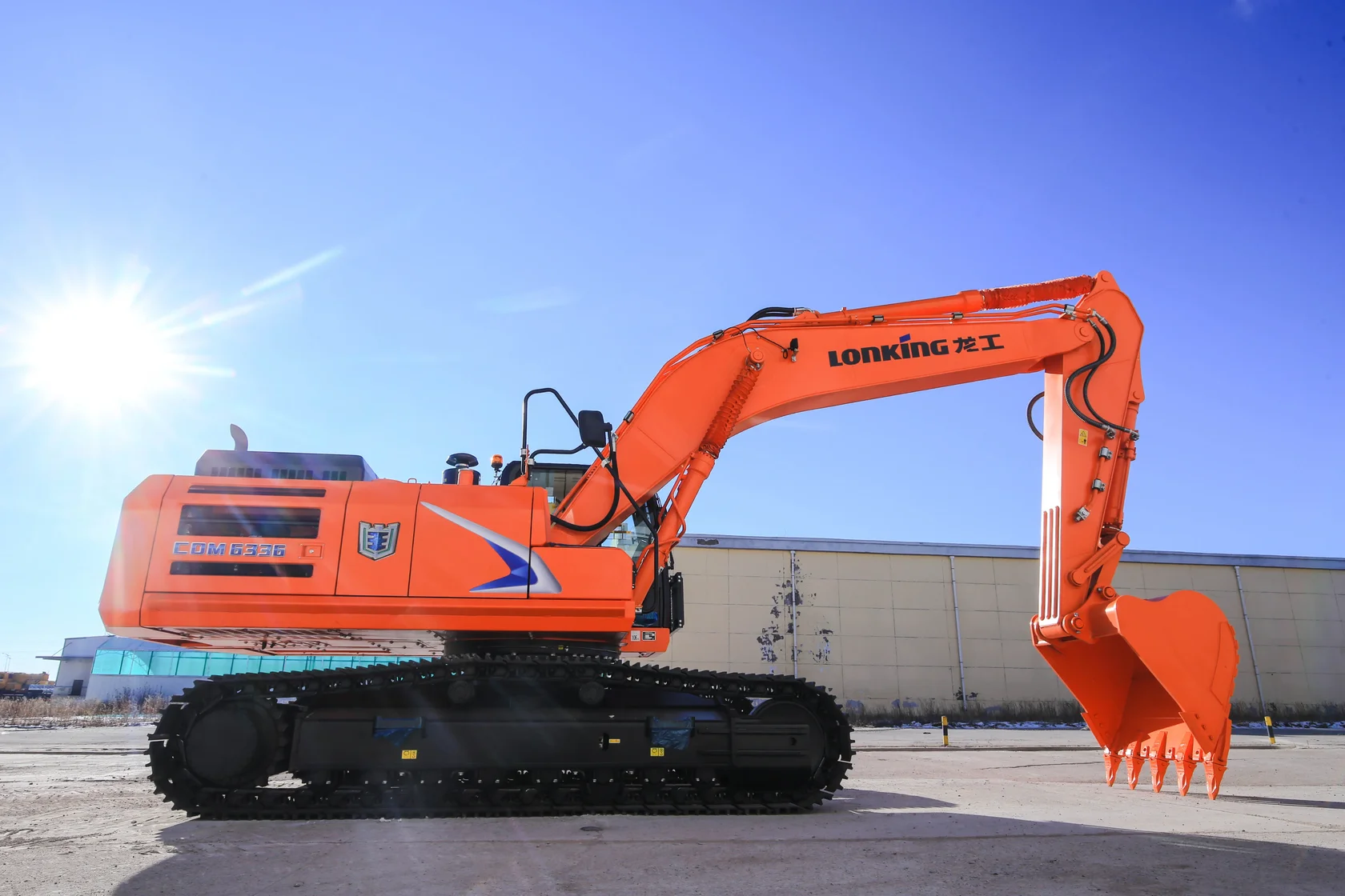 Гусеничный экскаватор LONKING CDM 6336