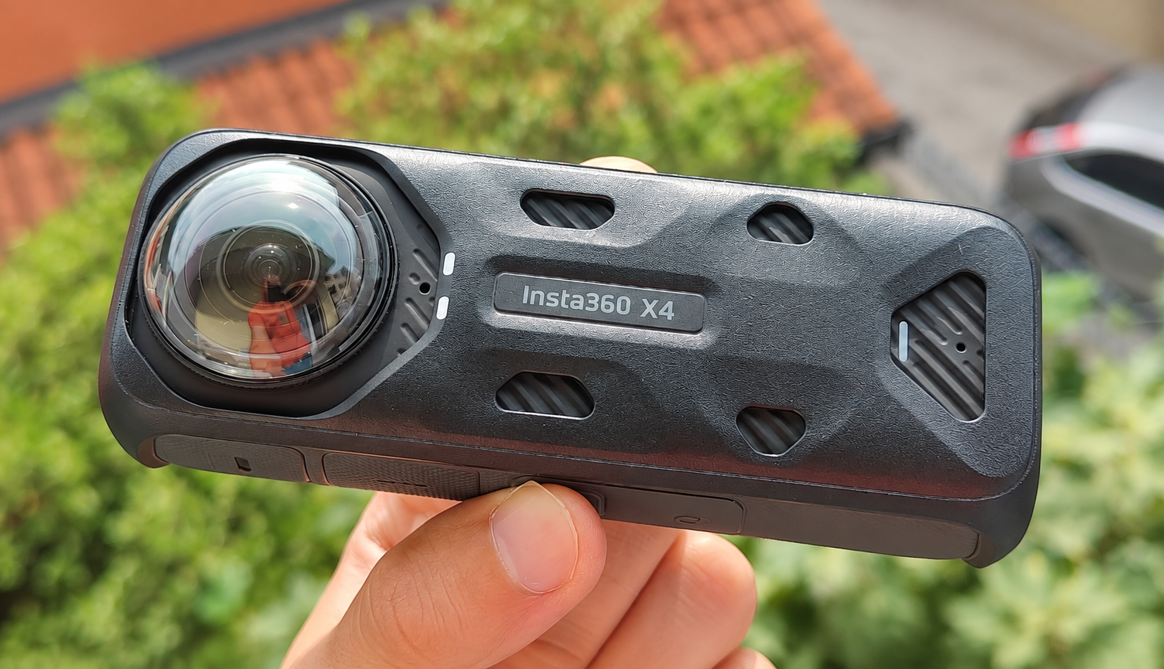 Insta360 X4