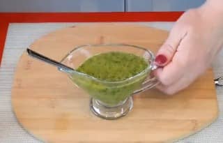 Приготовление салата «Нисуаз» с тунцом: шаг 3