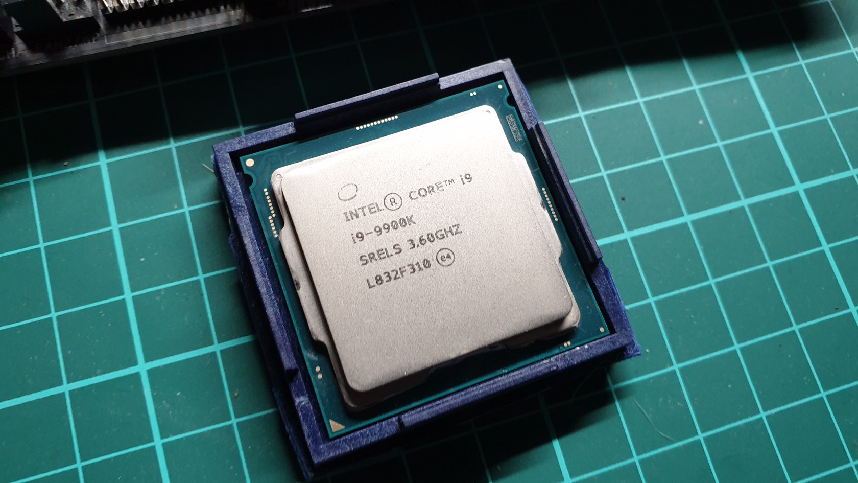 Процессор Intel core i9 9900k