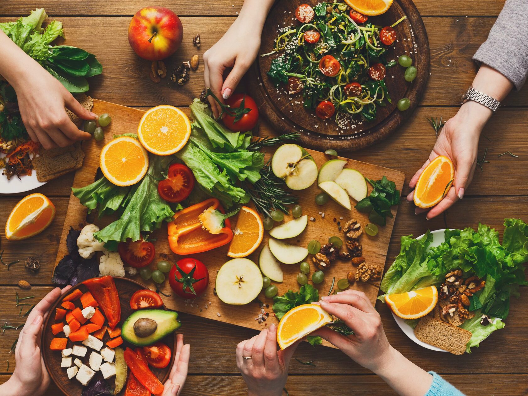 фото нанесения макияжа на лицо девушки 