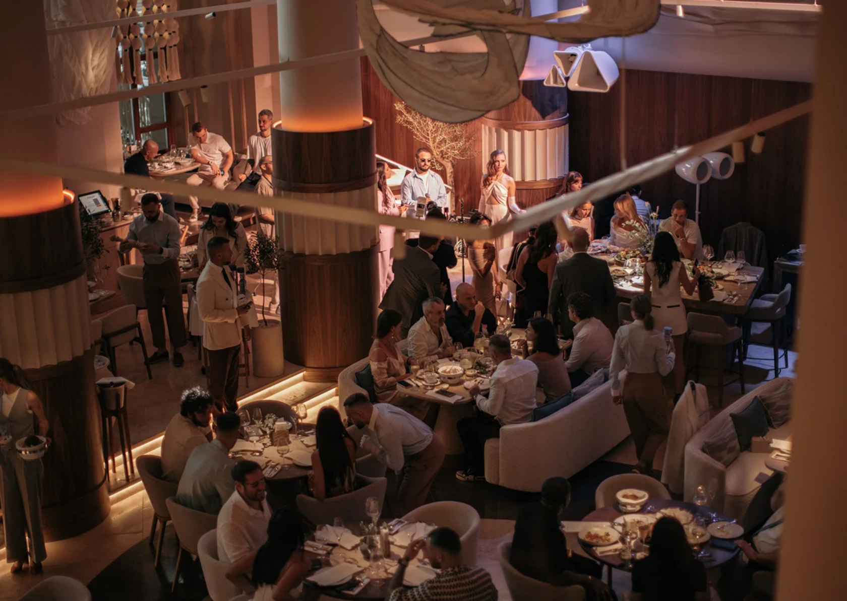 Встреча Нового года в ресторане