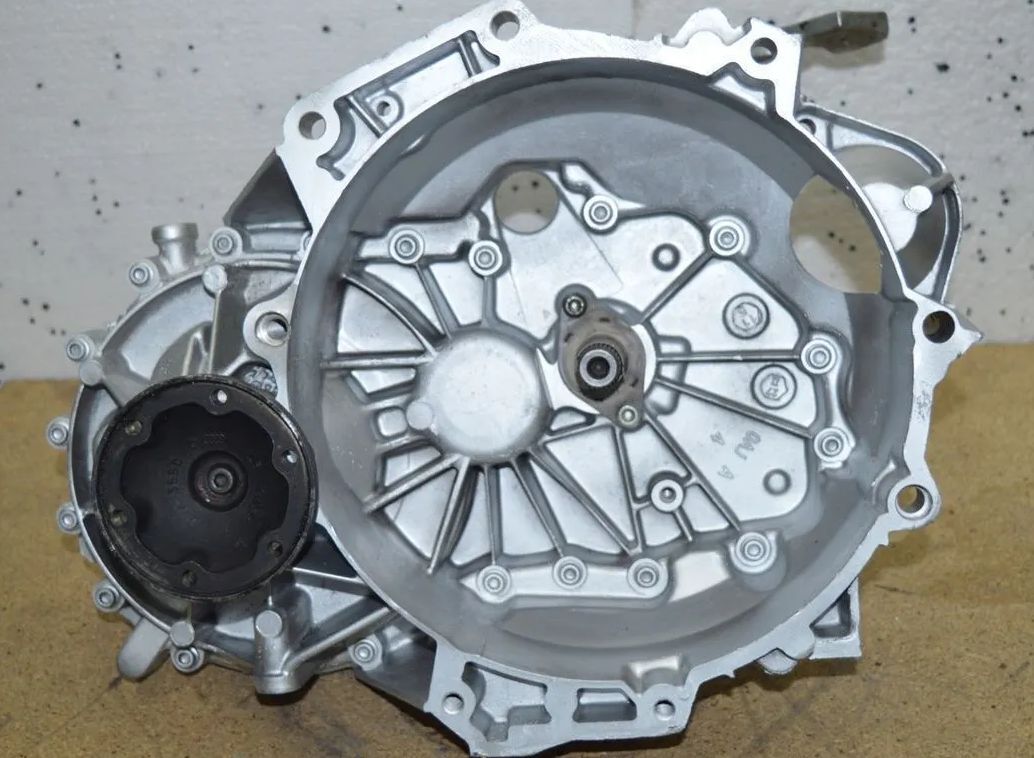 Механическая коробка передач КПП 0AJ с кодом NBW для автомобилей Volkswagen Golf и Skoda Octavia.