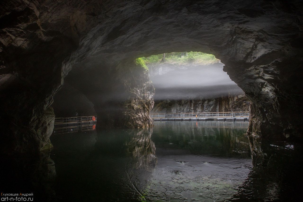 Подземное озеро Рускеала