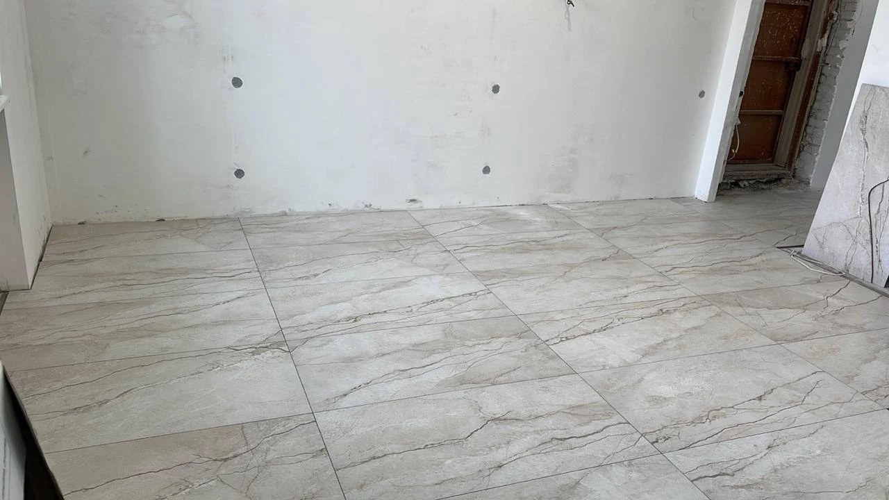 Укладка напольной плитки