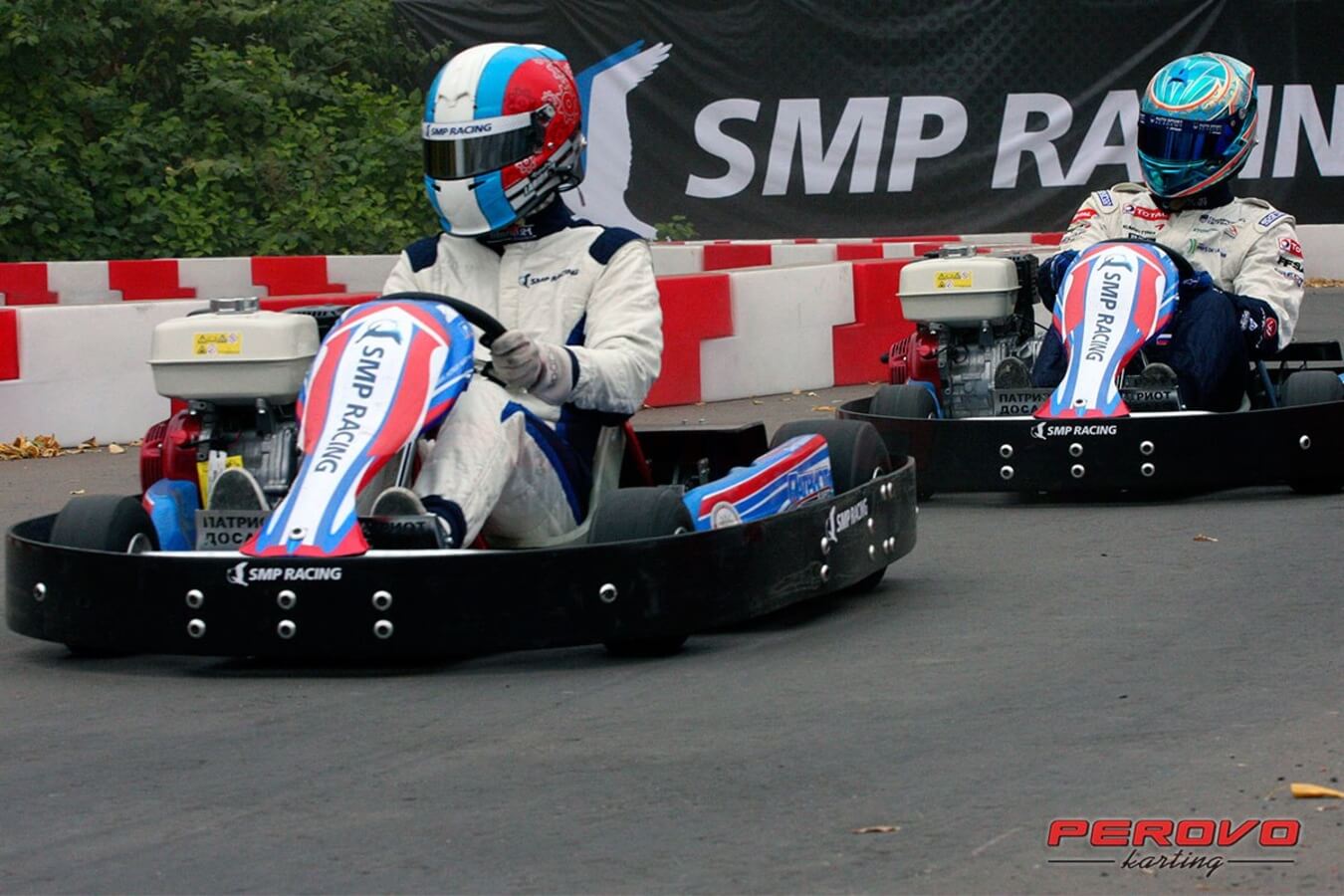 Самый большой картинг в москве. Себастьян феттель картинг. Картинг гонка. Картинг формула 1. Crazy cart дрифт.