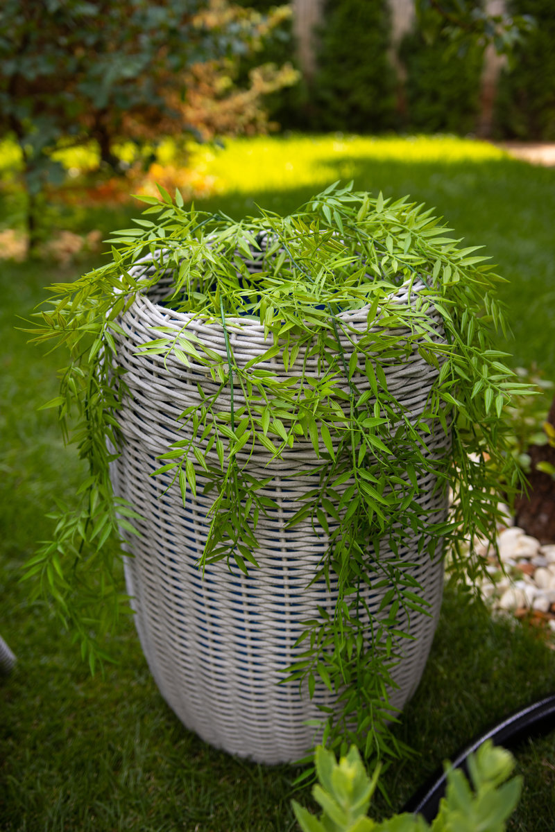 Аксессуары для оформления интерьера из искусственного ротанга