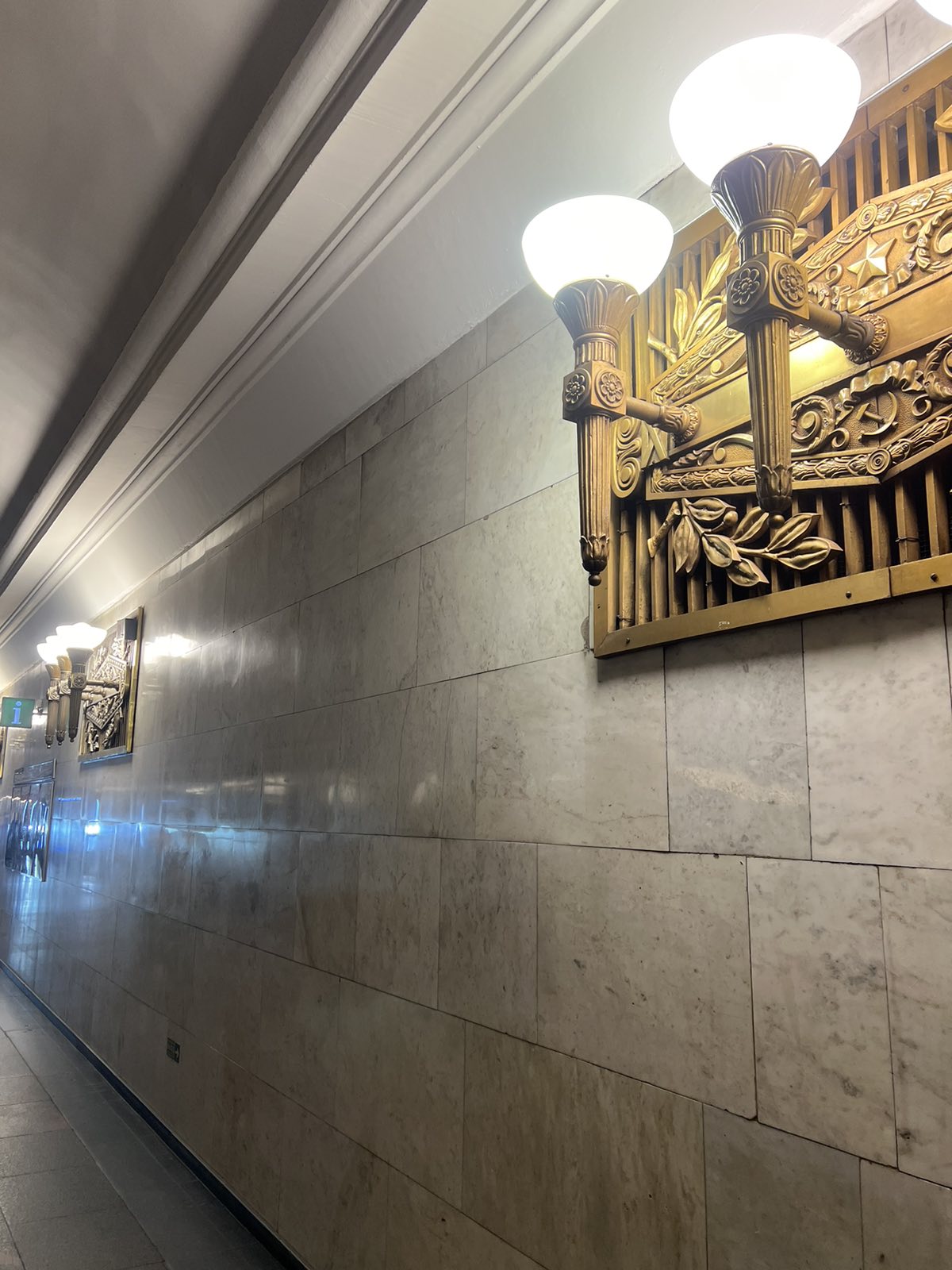 Владимирская станция метро, Первая линия, Россия, Санкт-Петербург, Центральный район