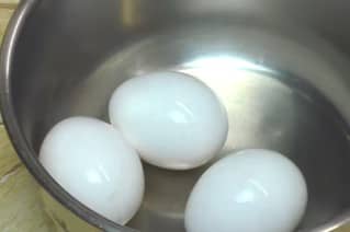 Приготовление заливного пирога с капустой на кефире в духовке: шаг 2