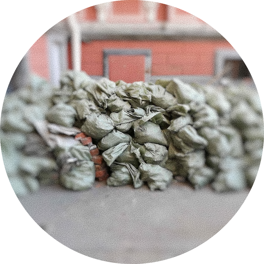 Вывоз мусора в мешках