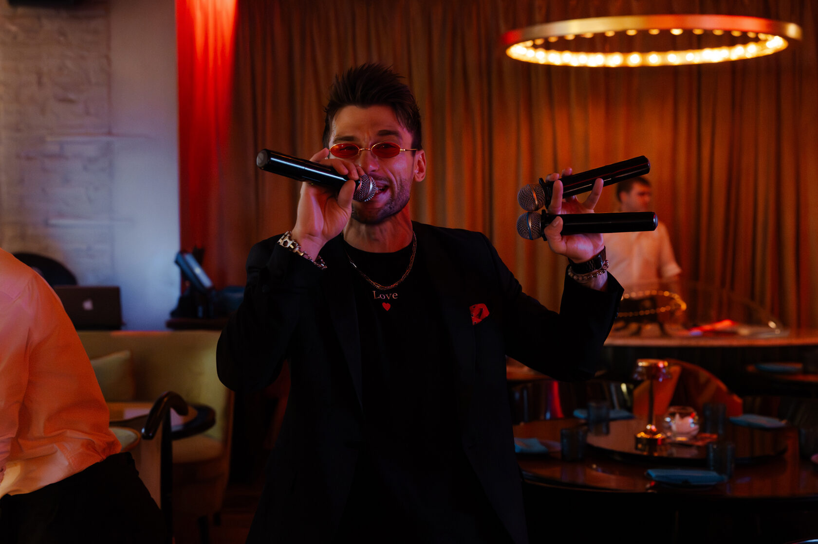 Снять караоке в Москве