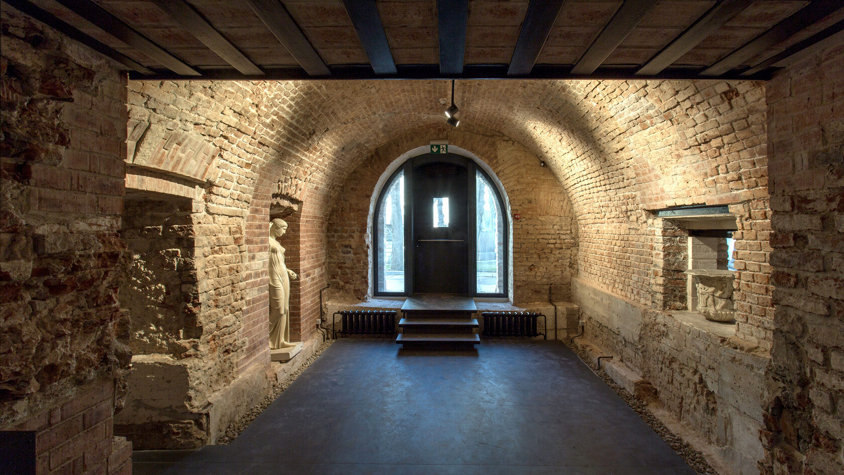 Флигель «Руина» Музея архитектуры имени А. В. Щусева