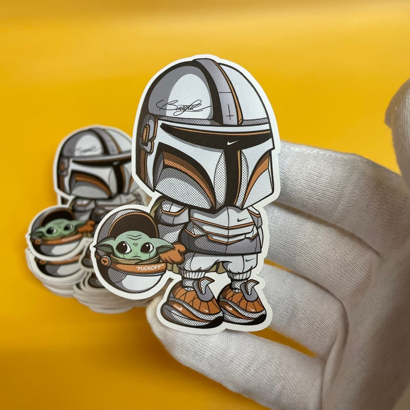 Печать наклеек любых видов и форм от 1шт.