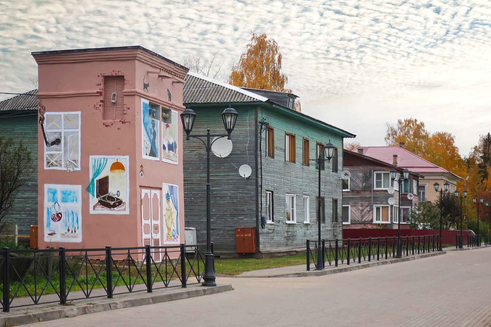 Город вельск. Вельск город расписной. Вельск город. Музей Вельск. Вельск расписные дома.