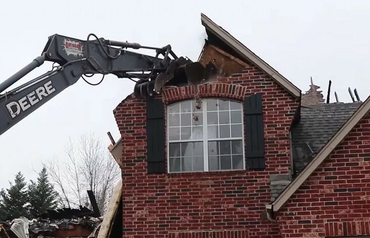 Демонтаж и снос кирпичных зданий, домов и сооружений - цена выгодная в ...