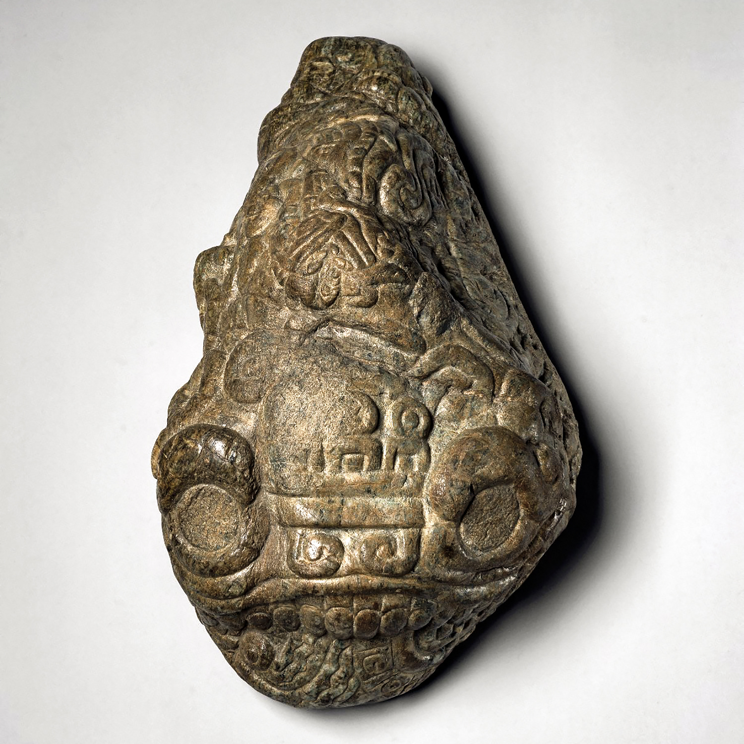 Богиня-монстр Сипактли. Ацтеки, 15в. н.э. Коллекция Brooklyn Museum, Нью-Йорк.