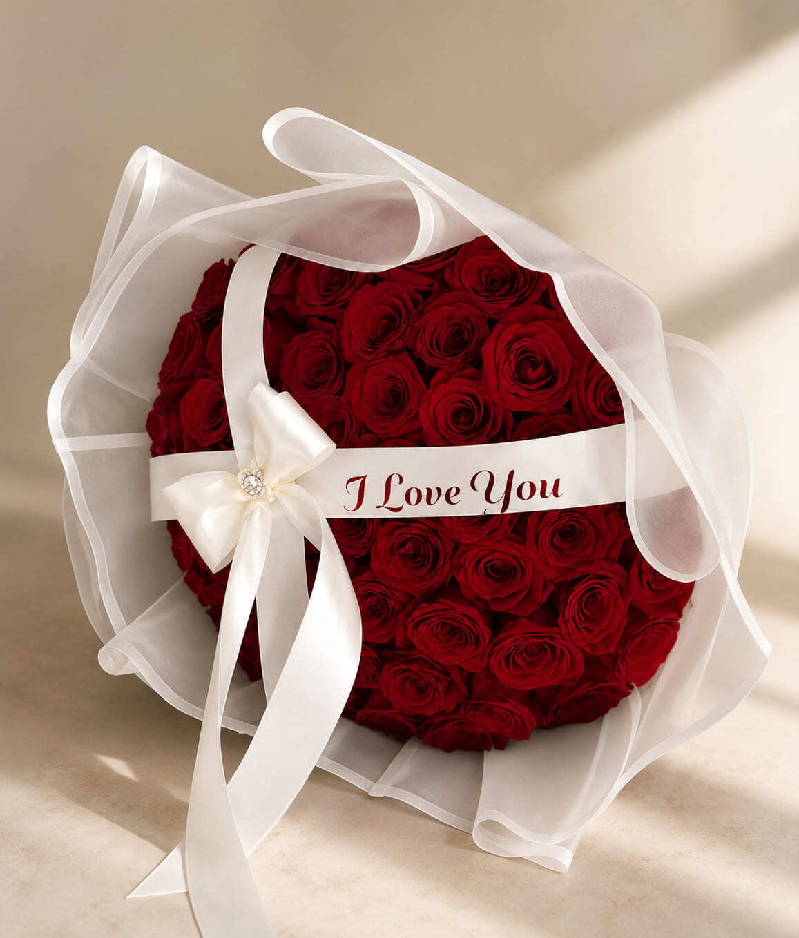 Luxury flower bouquet note love you for online flower delivery in Rabat