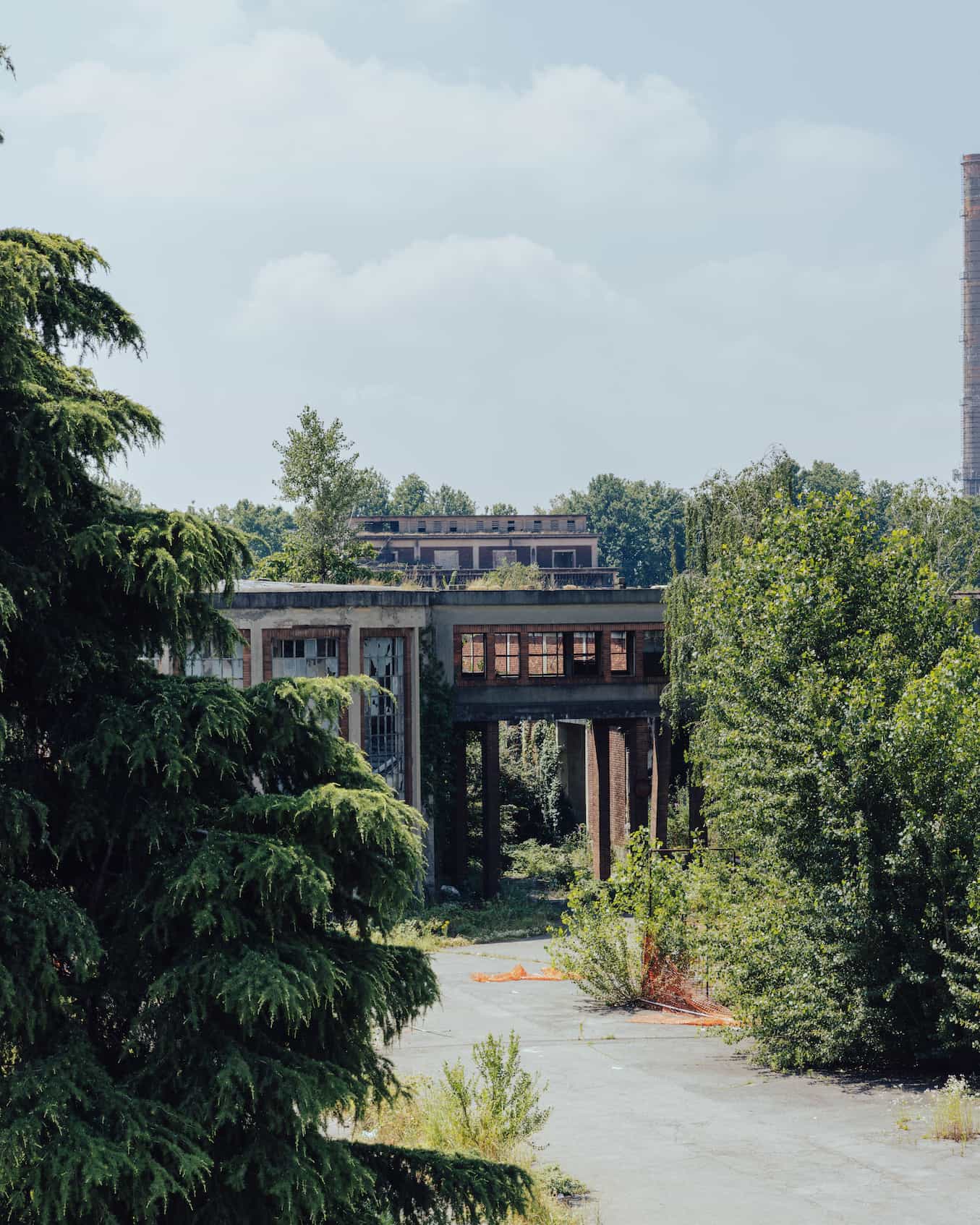 КАК ПРОХОДИТ ALCOVA 2025: НОВЫЕ ЛОКАЦИИ, УЧАСТНИКИ И ПРОЕКТЫ