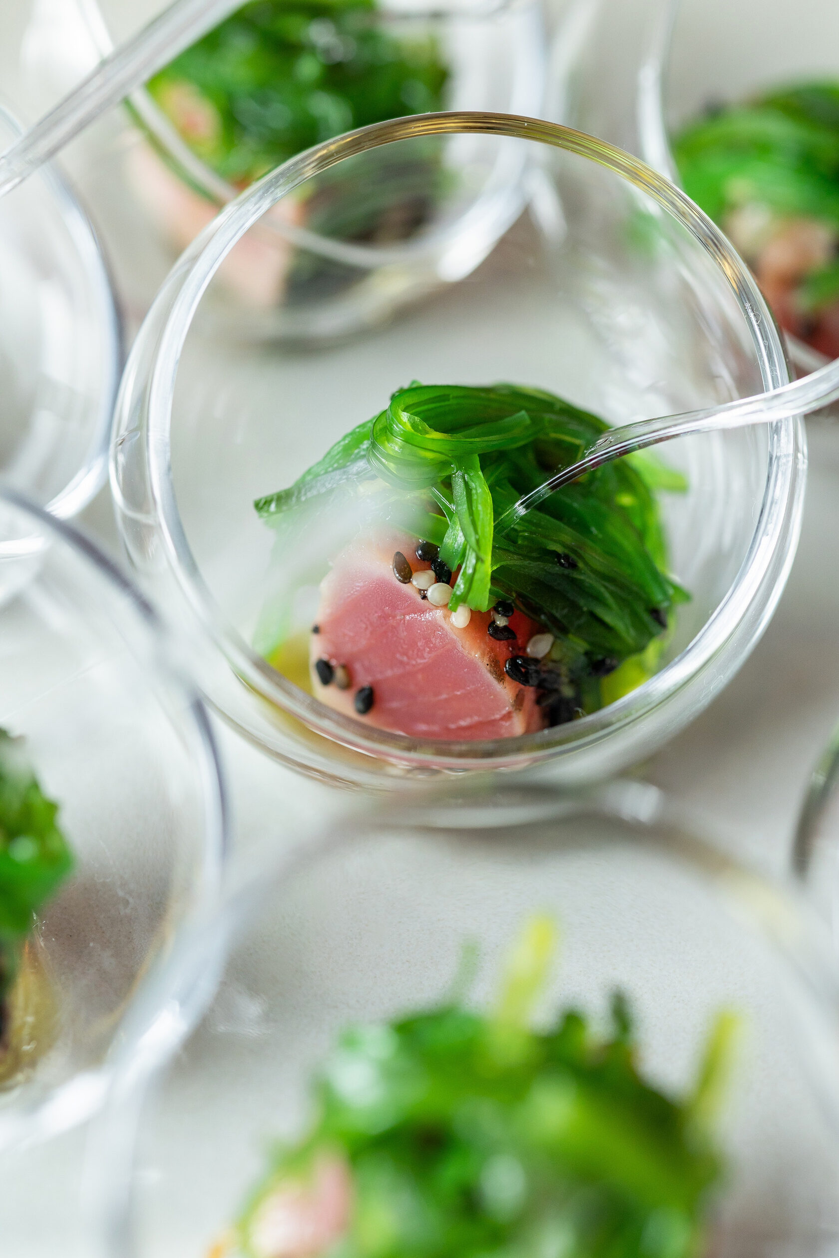 Авторские закуски на арт-мероприятии — кейтеринг Smile Event Catering