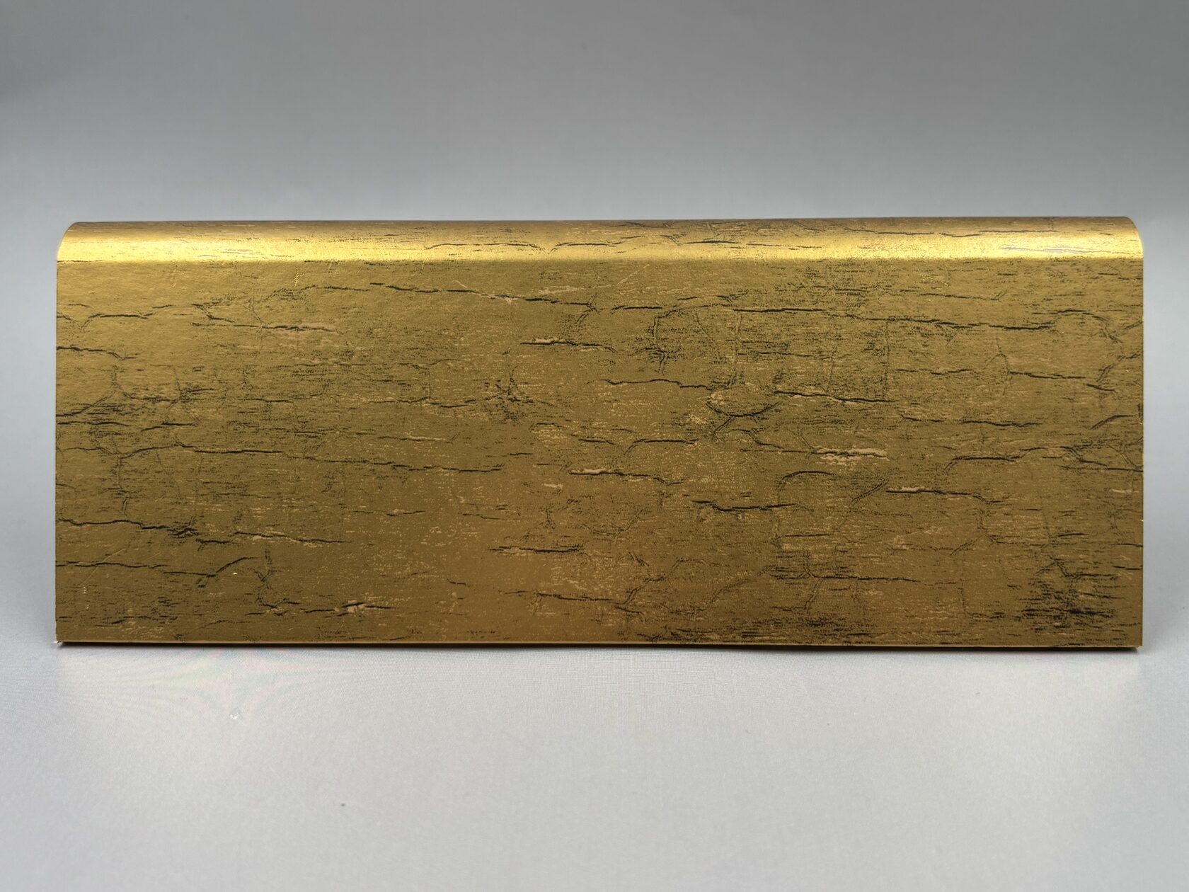 Плинтус МДФ золото ламината и паркета в Санкт-Петербурге (СПб)