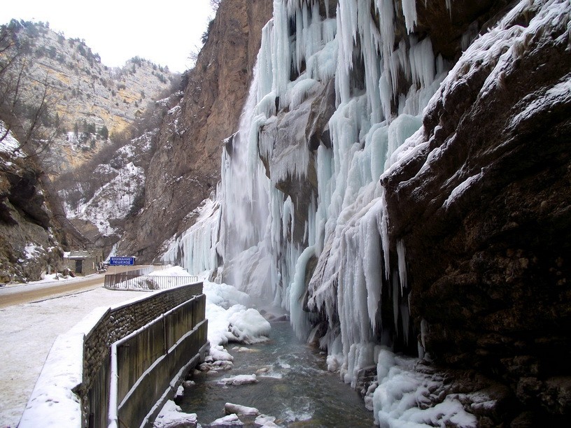 Чегемские Водопады Зимой Фото