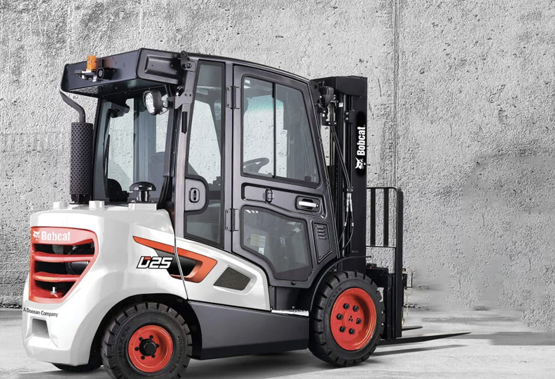 Из Doosan в Bobcat: складская техника DIV будет реализовываться под новым именем