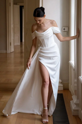 Бомер женский черный