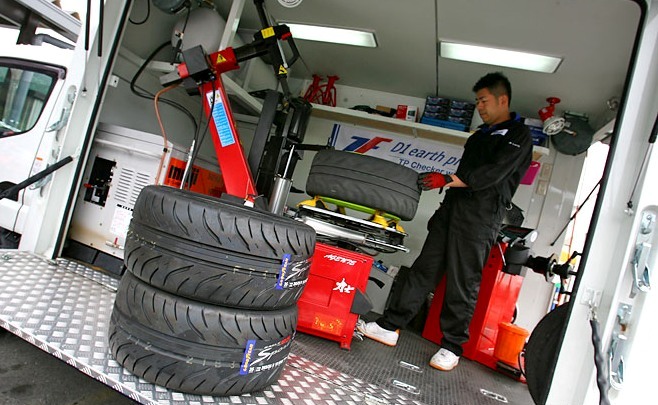 Сезонный шиномонтаж с выездом