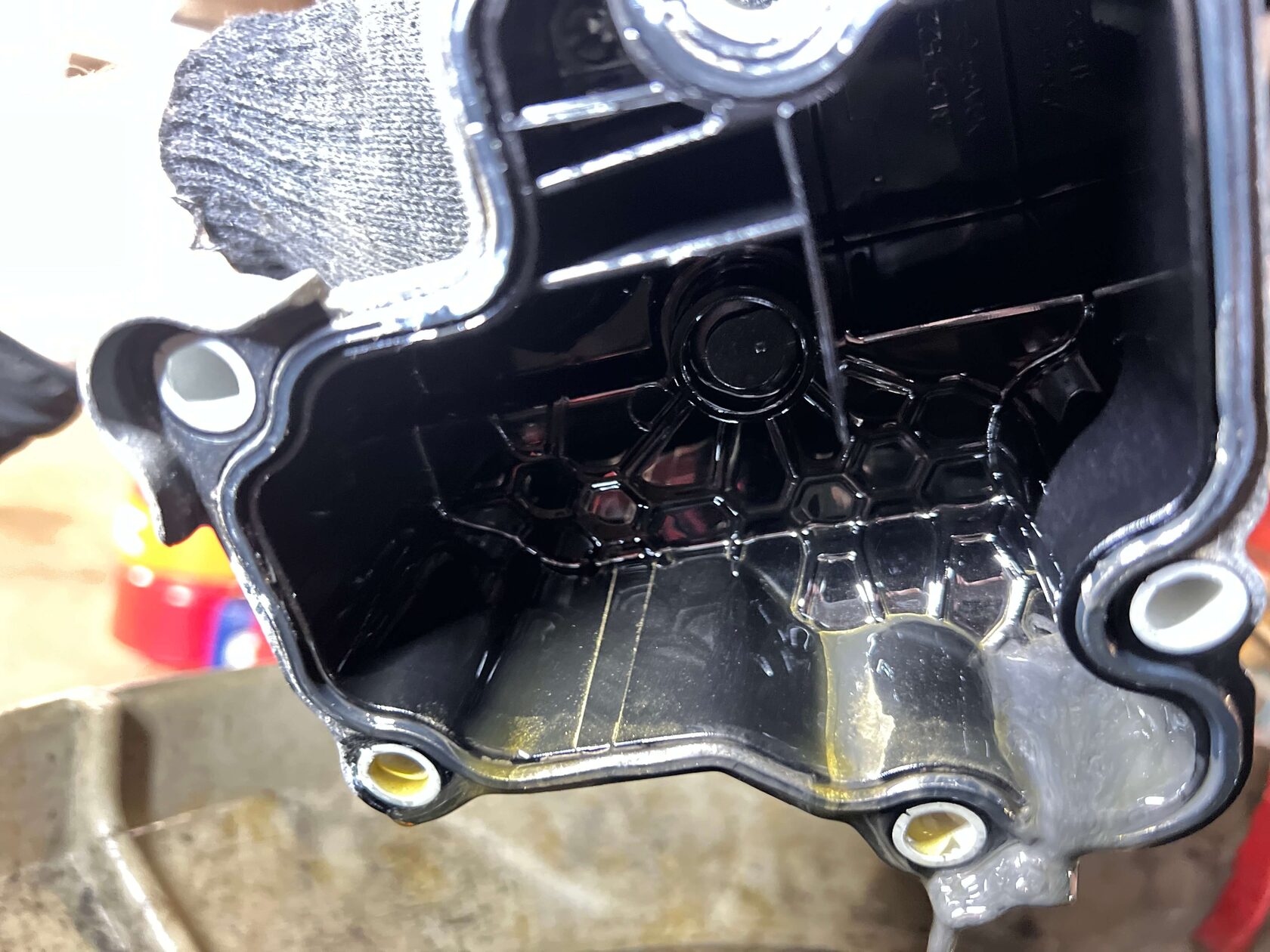 Продукты износа в поддоне муфты