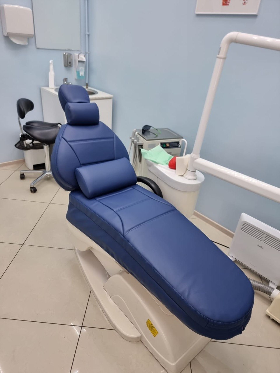 Topper Med Exclusive на стоматологической установке Legrin 515 в клинике УЗубного в Санкт-Петербурге