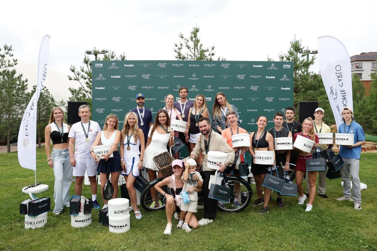 Участники и гости первого Radio Monte Carlo Padel Cup во Внуково Кантри Клуб