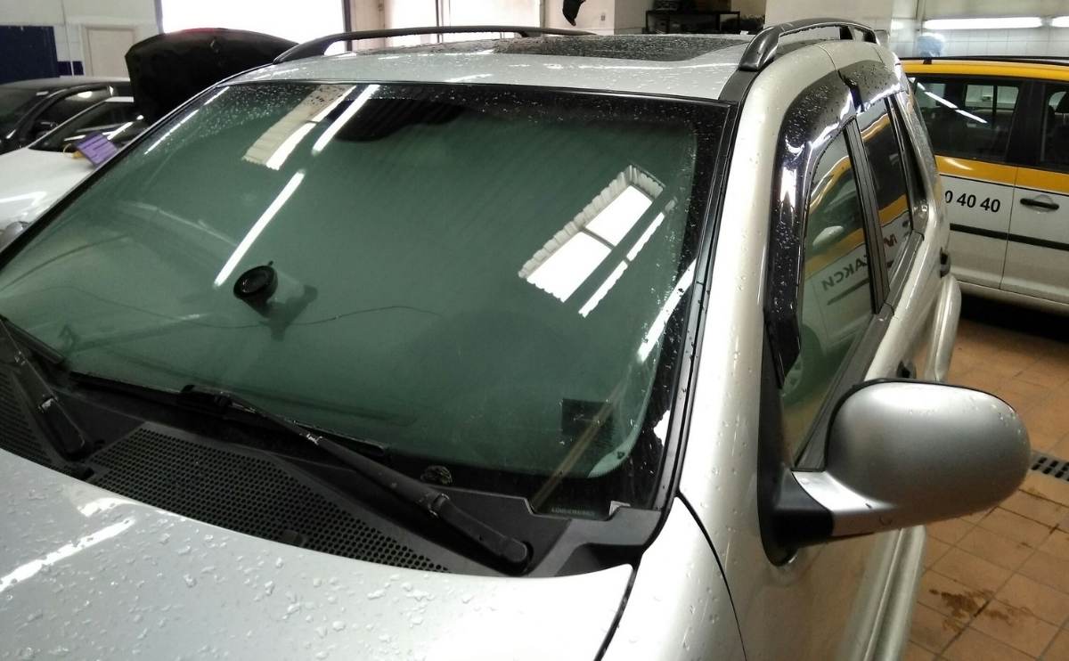 Уничтожения запаха мочи в салоне авто