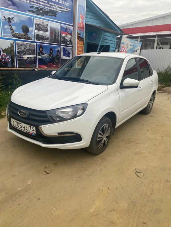 Учебный автомобиль LADA Granta