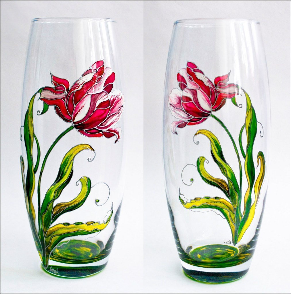 9. Роспись стеклянной вазы органическими флуоресцентными красками