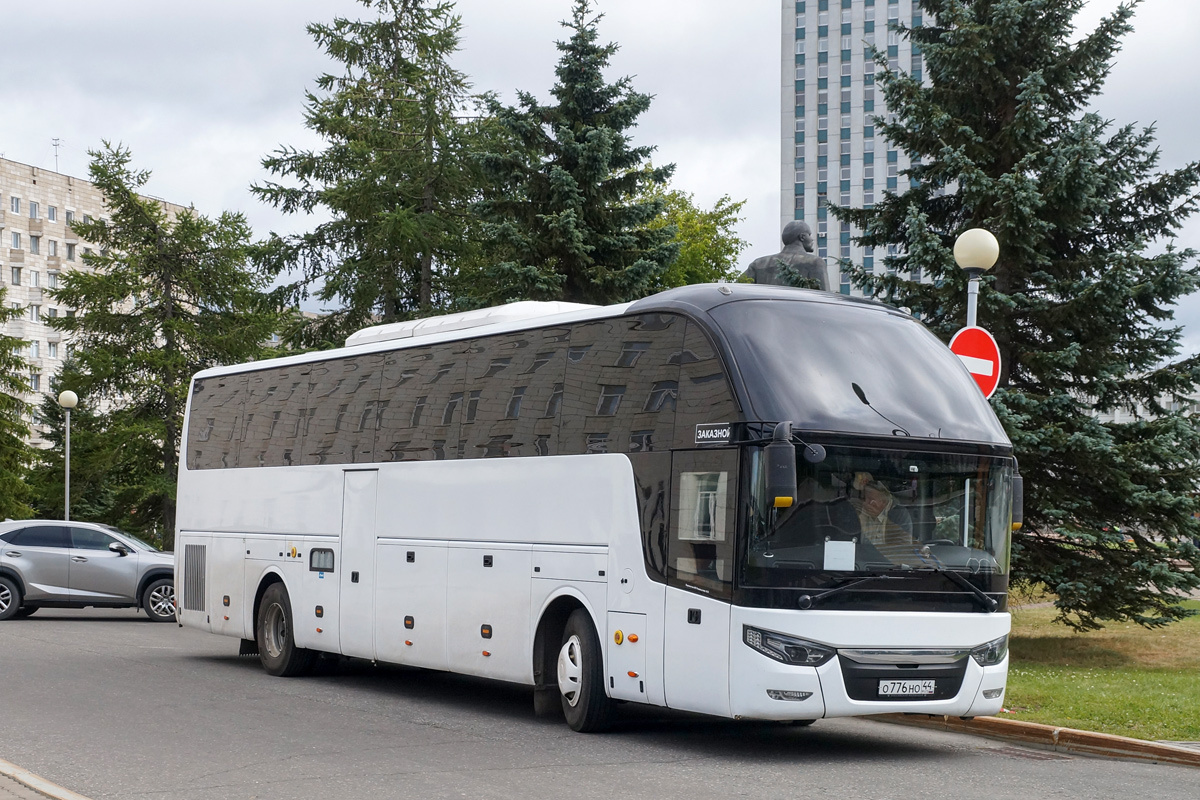 Бус 44. Zhong Tong lck6127h. Автобус Zhong Tong lck6127h Compass. Zhong Tong LCK 6127. Зонг Тонг lck6127h.