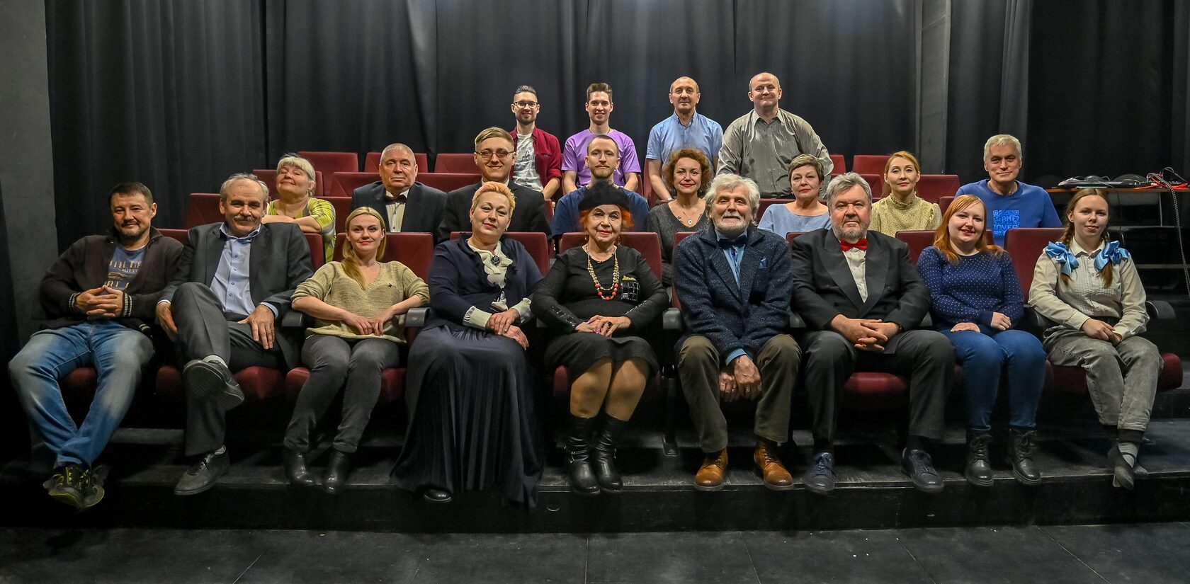 "Маленькие комедии большого дома!"