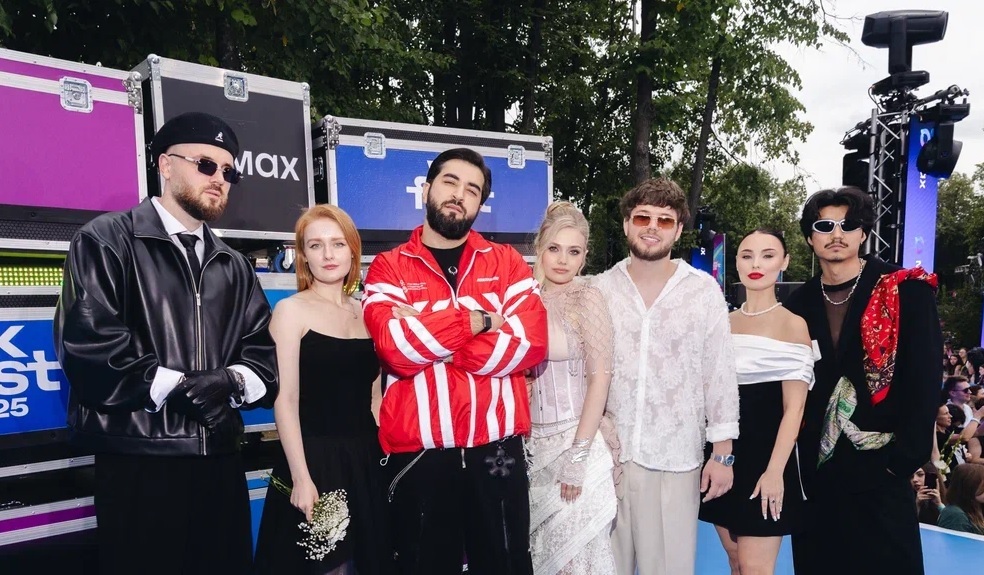 Артисты VK RECORDS на дорожке VK FEST