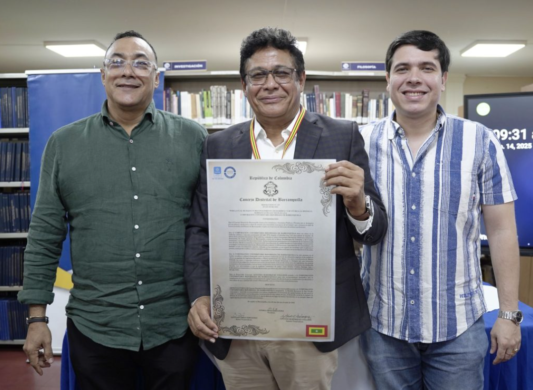 UniReformada recibe la Medalla Barrancas de San Nicolás del Concejo Distrital de Barranquilla.