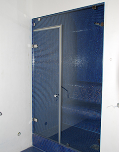 Стеклянная раздевалка фото