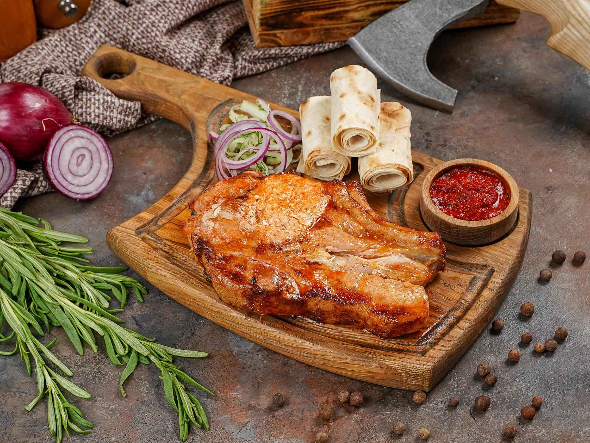 на углях москва. лайф и еда приморский 52. мясной ресторан угли. меню на углях. уголь шашлычный.