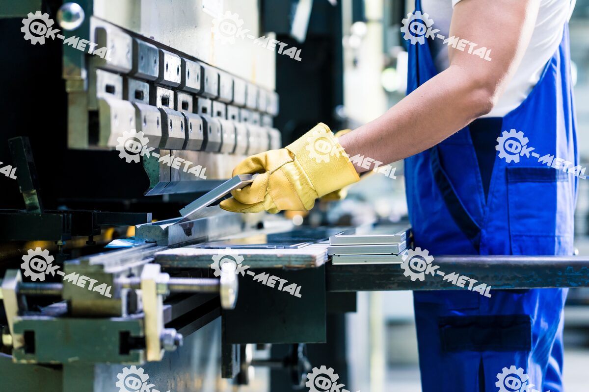 Гибка металлических труб на заказ в Москве - услуги трубогиба