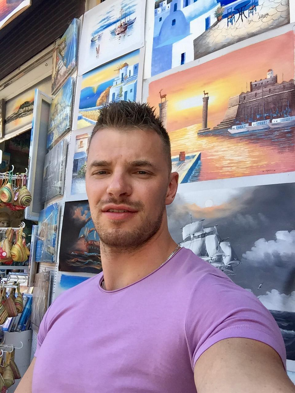 Александр, преподаватель иностранных языков