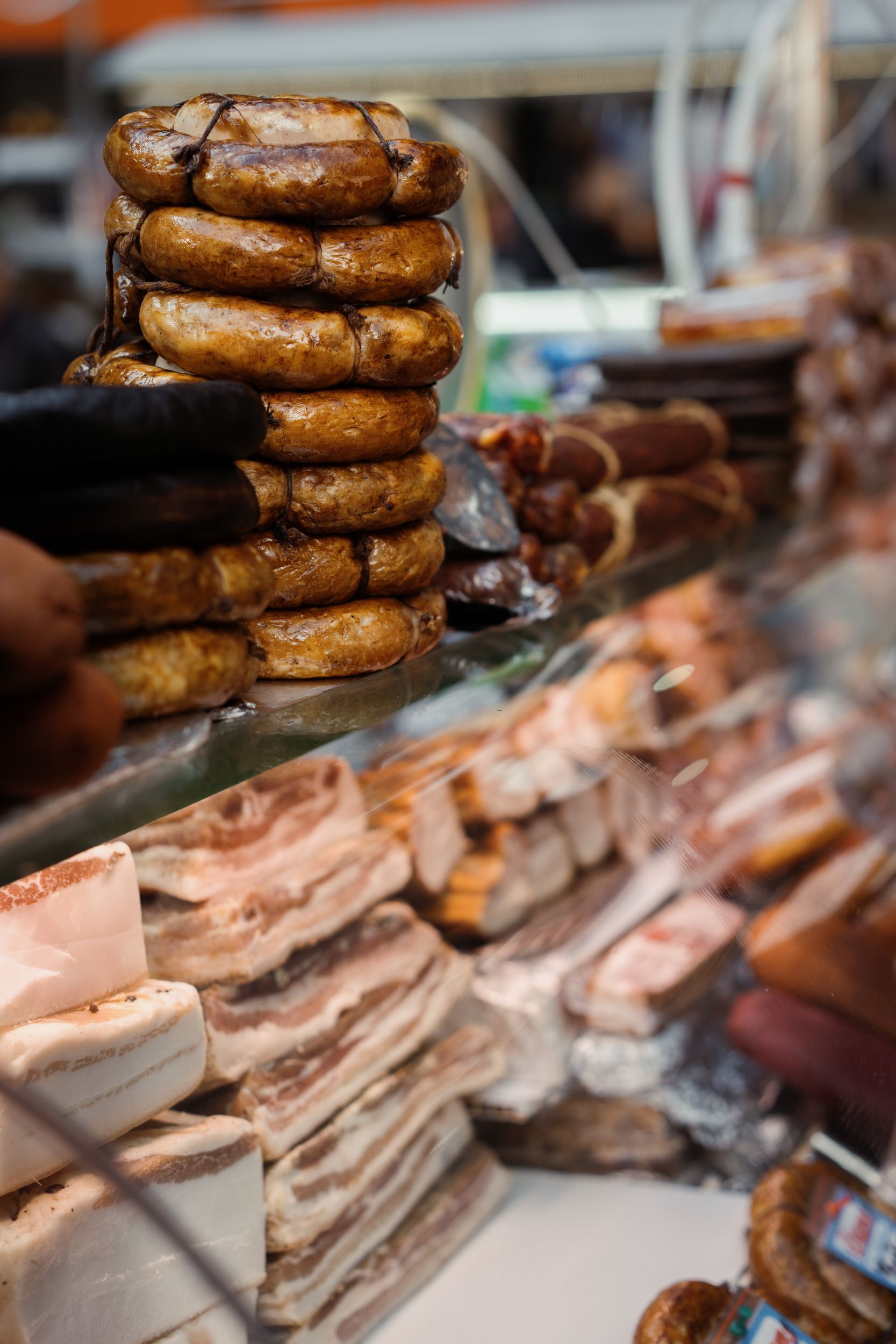 Домашние колбасы и сало